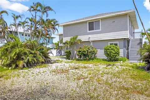 21610 Widgeon Ter, Fort Myers Beach, FL 33931