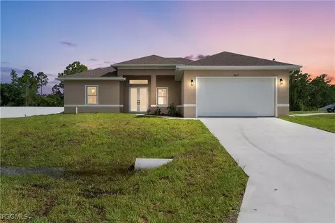 907 W 10th St, Lehigh Acres, FL 33972