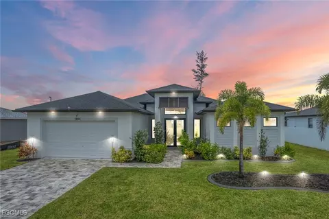 1923 SW 8th Ct, Cape Coral, FL 33991