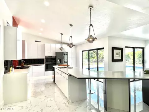 1919 Countess Ct, Naples, FL 34110 photo 5