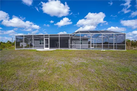 3204 Lark Ct, Labelle, FL 33935 photo 9