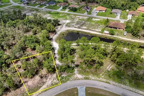 443 Burrstone Dr, Lehigh Acres, FL 33974