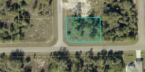 519 Herrin Ave S, Lehigh Acres, FL 33974