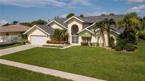 4225 Prestwick Ct, North Fort Myers, FL 33903