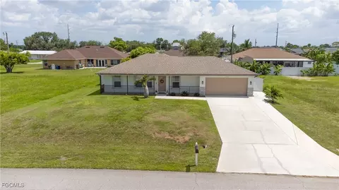 2038 NE 25th St, Cape Coral, FL 33909