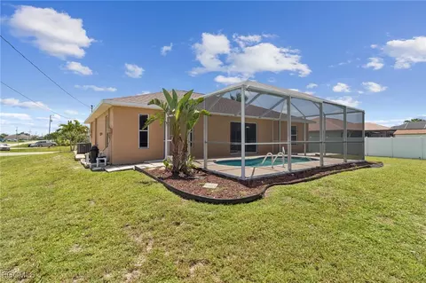 4022 SW 8th Ct, Cape Coral, FL 33914