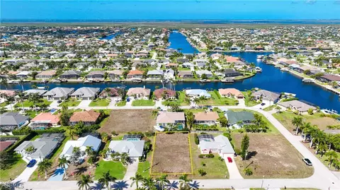 4512 SW 22nd Ave, Cape Coral, FL 33914