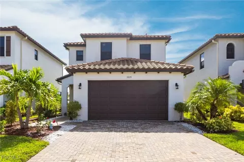 8820 Madrid Cir, Naples, FL 34104
