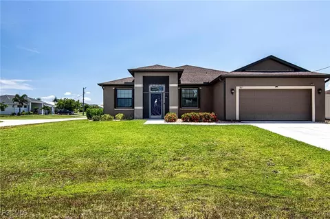 3817 SW 14th Ave, Cape Coral, FL 33914