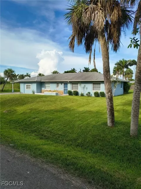 14773 Martin Dr, Fort Myers, FL 33908