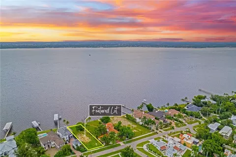 2904 Valencia Way, Fort Myers, FL 33901