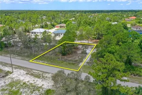 762 Crystal Ave S, Lehigh Acres, FL 33974