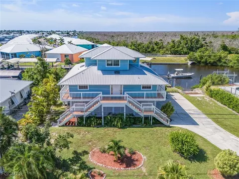 4011 Galt Island Ave, Saint James City, FL 33956