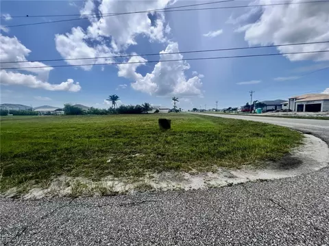 3600 Tropicana Pkwy W, Cape Coral, FL 33993