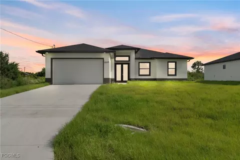2509 12th St SW, Lehigh Acres, FL 33976