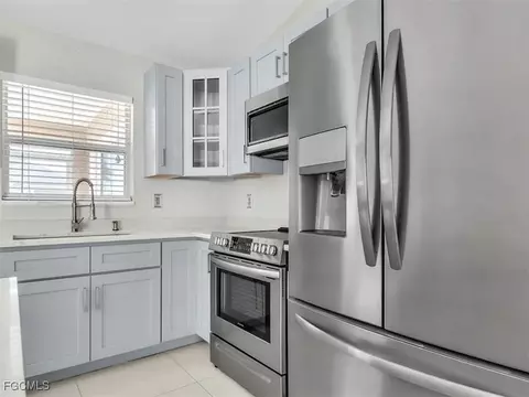 1526 NW 21st Pl, Cape Coral, FL 33993
