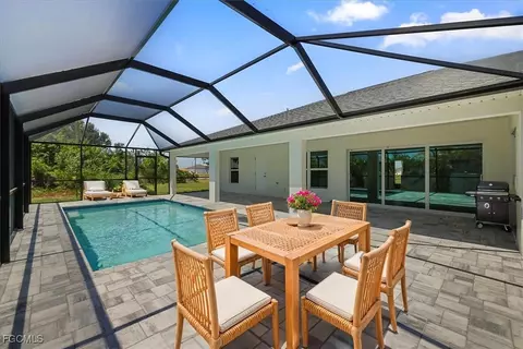 1226 NW 19th Ter, Cape Coral, FL 33993