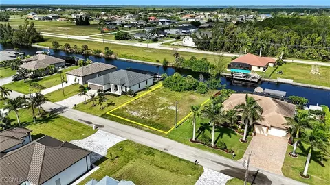 2358 NW 39th Ave, Cape Coral, FL 33993