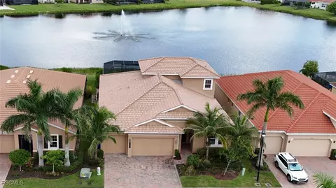 2851 Royal Gardens Ave, Fort Myers, FL 33916