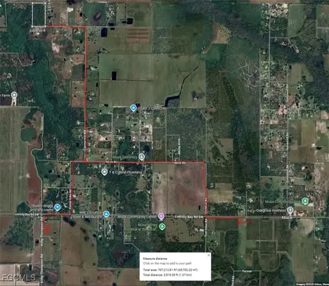 Mahogany Ave, Labelle, FL 33935
