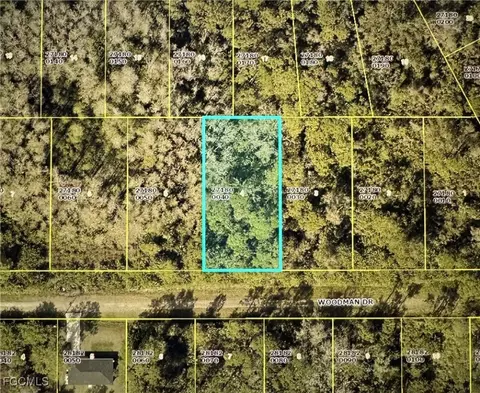 514 Woodman Dr, Lehigh Acres, FL 33972