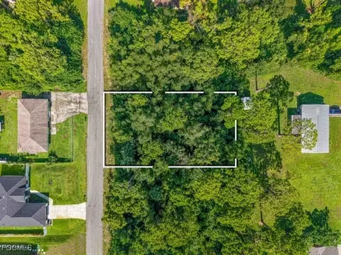 5012 3rd St W, Lehigh Acres, FL 33971