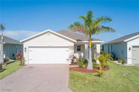 18517 Cronin Sand Ln, North Fort Myers, FL 33917