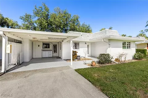 536 Pangola Dr, North Fort Myers, FL 33903
