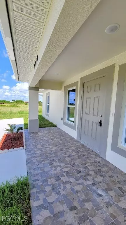 9019 E Crow Cir, Labelle, FL 33935 photo 3