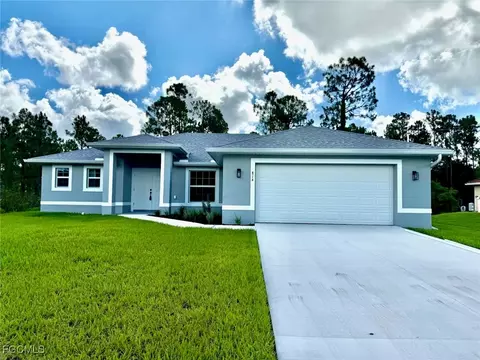 814 Clark Ave, Lehigh Acres, FL 33972