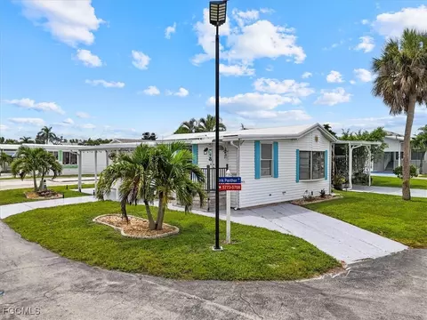 5773 Pink Panther Dr, Fort Myers, FL 33908