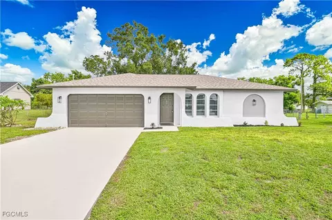 1001 Monroe Dr, Lehigh Acres, FL 33936