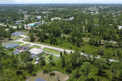726 Pinecastle Dr, Lehigh Acres, FL 33974