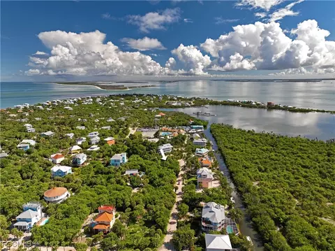 4431 Schooner Dr, Captiva, FL 33924