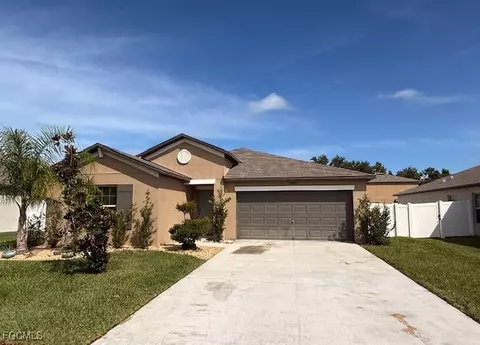 39889 NW Harmon Grove Ct, Zephyrhills, FL 33540