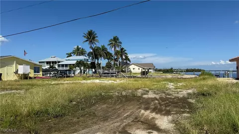 2864 Triggerfish St, Matlacha, FL 33993 photo 7