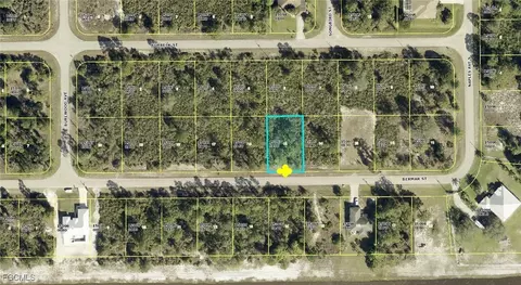 1265 Bermar St, Fort Myers, FL 33913