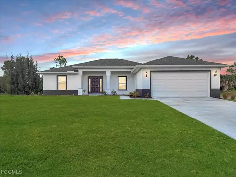 1423 NE 32nd Ln, Cape Coral, FL 33909