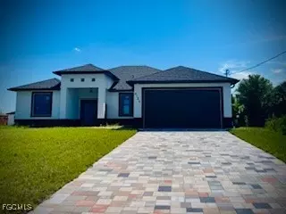 6148 Humboldt Ave, Fort Myers, FL 33905