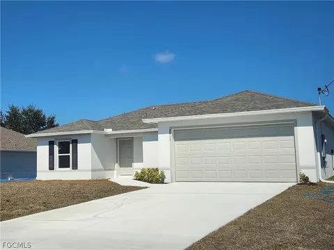 2610 25th St W, Lehigh Acres, FL 33971