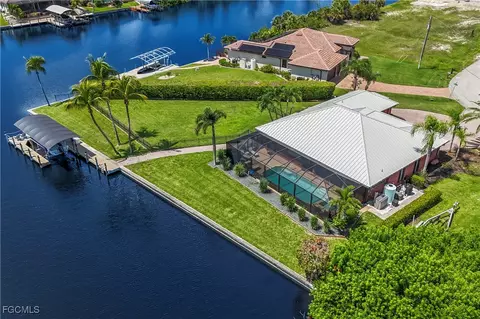 2111 NW 42nd Pl, Cape Coral, FL 33993