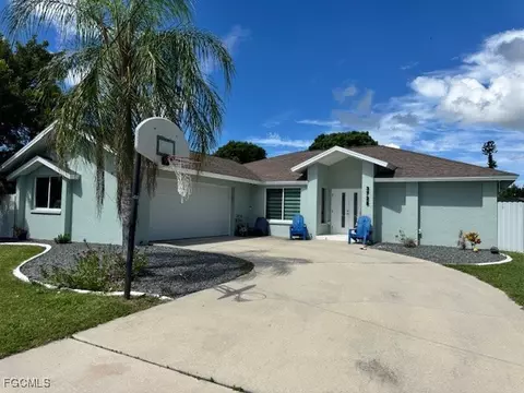 3728 SE 1st Ave, Cape Coral, FL 33904