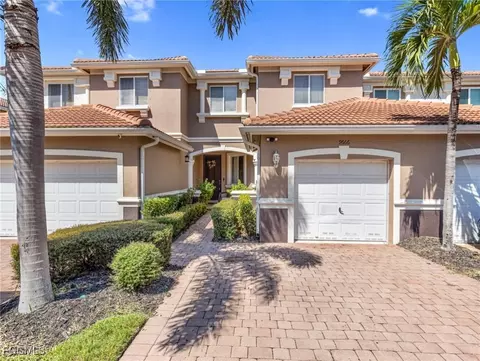 9666 Roundstone Cir, Fort Myers, FL 33967