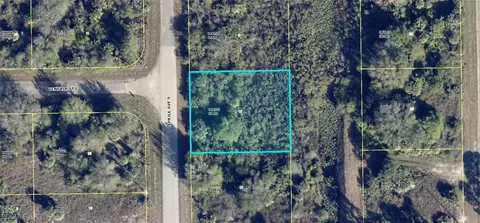 753 Aprile Ave S, Lehigh Acres, FL 33974