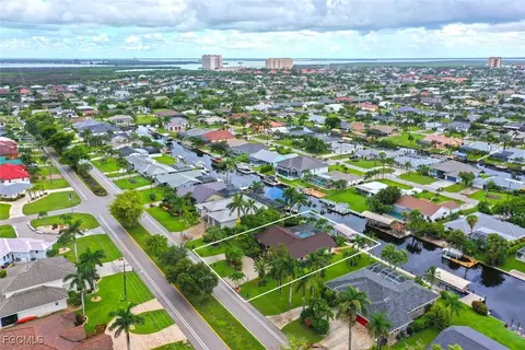 5306 Skyline Blvd, Cape Coral, FL 33914