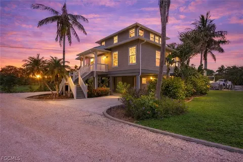 16710 Bocilla Island Club Dr, Bokeelia, FL 33922