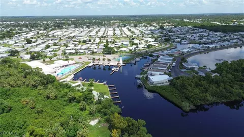 14513 Nathan Hale Ln, North Fort Myers, FL 33917