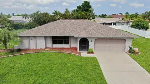 236 SE 20th Ct, Cape Coral, FL 33990