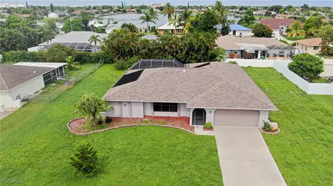 236 SE 20th Ct, Cape Coral, FL 33990