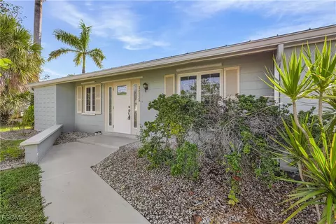 16328 Buccaneer St, Bokeelia, FL 33922